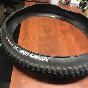 Neu Maxxis Minion DHF 27,5 x 2,6" Tubeless Faltreifen 3C Maxx Terra EXO TR MTB - Bild 1 von 7