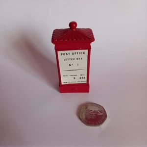 INCANTEVOLE MINIATURA, SCATOLA PILASTRO ROYAL MAIL..IDEALE PER CASA DELLE BAMBOLE......LOTTO D - Foto 1 di 3