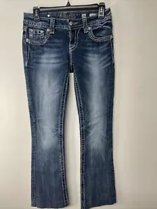 Miss Me MidRise Damenjeans Bootcut Größe 26 große Stiche Pailletten & Strass - Bild 1 von 14