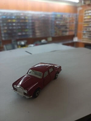 1979 Matchbox Superfast n. 39 Rolls Royce argento ombra porte rosse metallizzate - Immagine 1 di 2