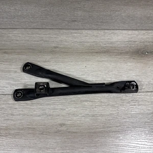 98-08 Yamaha V Star XVS 650 Exhaust Mount Bracket - Picture 1 of 8