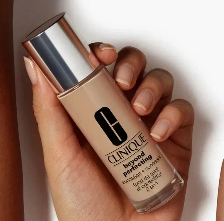 Clinique Beyond Perfecting Foundation + Concealer 30ml CN74 (Beige M) NIB