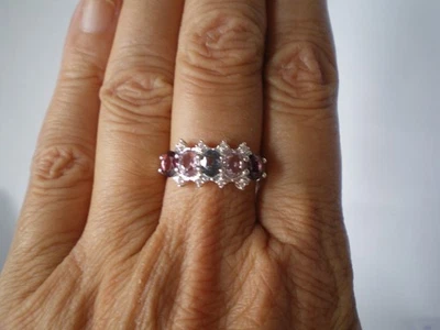 Anillo banda espinela birmana, tamaño P/Q, 2,35 quilates, 2,56 gramos plata de ley 925 Foto 1 de 4