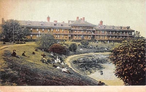 # K2571     LEAVENWORTH,  KS.    POSTCARD,    NATIONAL MILITARY HOME    HOSPITAL - Picture 1 of 2