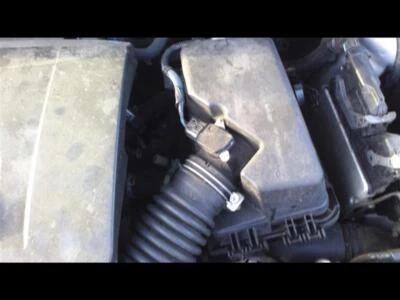 Medidor de flujo de aire de inyección de combustible usado se adapta a: Toyota Corolla 2014 motor 1,8 L 2ZRFE G Foto 1 de 4
