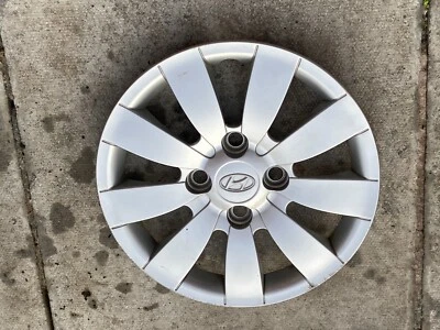 HYUNDAI I30 15" WHEEL TRIM X 1 HUB CAP GENUINE 5296010350 BOLT ON TYPE - Image 1 of 4