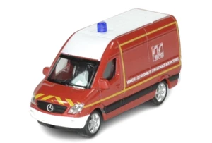 Norev Mercedes Benz Sprinter (906) Red 1:64 Scale 3 Inch Diecast Model Car - Picture 1 of 1