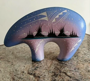 Escultura de oso navajo nativo americano grabada/pintada a mano firmada. Único en su clase. - Imagen 1 de 9