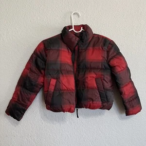 Old Navy Kids Unisex Polyester Filled Red Black Checkered Puffer Jacket Size 6-7 - Picture 1 of 3