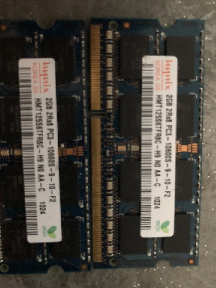 Hynix 2 GB 2Rx8 PC3-10600S-9-10-F2 - Immagine 1 di 1