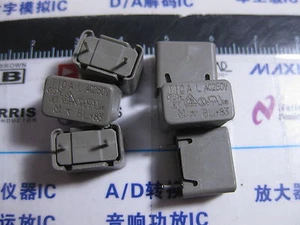 1x BL100 DAITO Microfusibles / Fusibles Radiales 250V 10A - Imagen 1 de 3