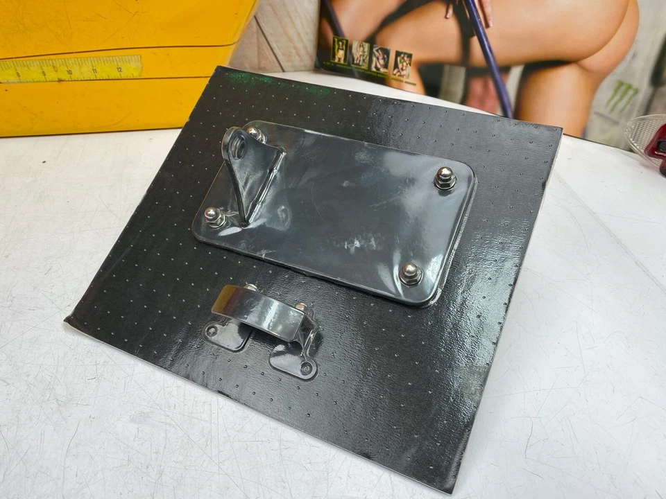 🔥Heartland Harley Sportster Swing Arm Mount License Tag Plate Black🔥 - Image 1 of 4