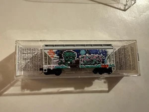 Micro-Trains N Scale ***HALLOWEEN*** Graffiti 2-Bay Hopper, 44 of 500  **RARE* - Picture 1 of 7