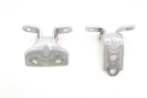 HYUNDAI SONATA 2011-2023 BISAGRA PUERTA TRASERA DERECHA SUPERIOR E INFERIOR OEM PLATEADO_R2T - Imagen 1 de 13