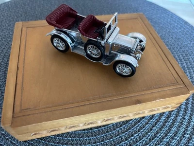 Matchbox Models of Yesteryear Y 13 B Daimler auf Holzschatulle - Bild 1 von 4