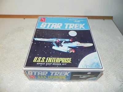 New Old Stock: USS Enterprise Space Ship Model  1983     AMT / ERTL #6676 - Image 1 of 4