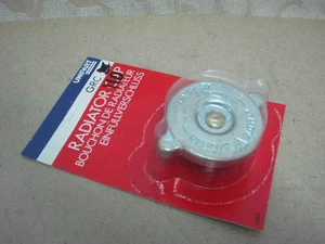 NOS UNIPART MG MGB GT Midget TRIUMPH TR7 TR8 LANDROVER GRC131 15psi RADIATOR CAP - Picture 1 of 3