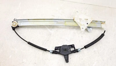 NUEVO OEM Mazda Puerta Delantera Izquierda Ventana Regulador BJS759590A Mazda 3 2014-2018 Foto 1 de 4