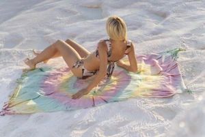Toalla de playa Tie Dye Rainbow - Imagen 1 de 12