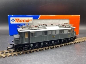 ROCO HO GAUGE 43719 DRG GREEN CLASS BR-E17 109 ELECTRIC LOCOMOTIVE RUNS & LIGHTS - Picture 1 of 11