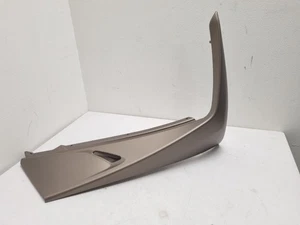 Original PIAGGIO 1B006364000MN carénage fermeture tablier AVD scooter Medley 125 - Imagen 1 de 1