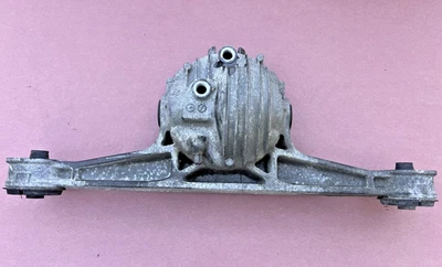 89 Mazda RX7 Rear Open Differential Housing Assembly Cover Mount 86-91 - Image 1 of 4