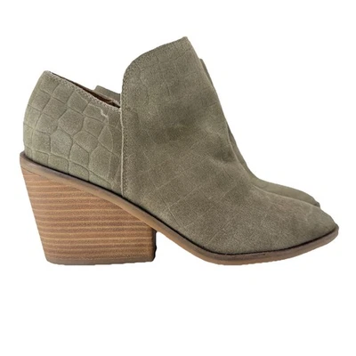 Botines de tacón de cocodrilo verde caqui superior de cuero al tobillo Lucky Brand talla 7 Saucie Foto 1 de 4