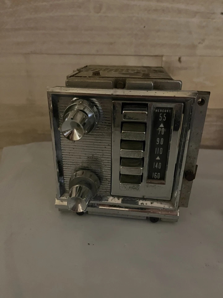 1959-1960 FORD MERCURY MONTCLAIR MONTEREY PARK LANE RADIO ORIGINAL FOMOCO - Image 1 of 4
