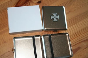 Ausverkauf Zigaretten Etui Eisernes Kreuz Eichenlaub Emblem NEU - Bild 1 von 1