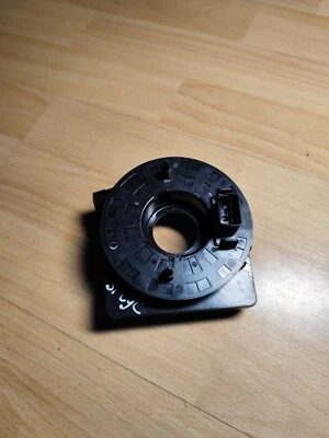 Volkswagen Polo 2010/Steering angle sensor slip ring/279948/1369367 - Image 1 of 4