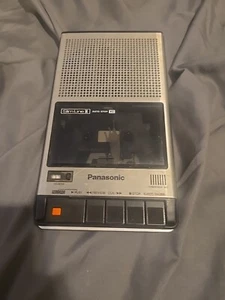Panasonic RQ-2735 Portable Cassette Tape Recorder Slim Line Tested Works - Picture 1 of 11