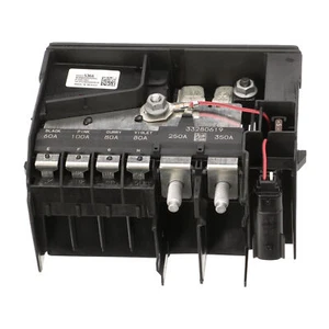 OEM NEW 16-22 Chevrolet Malibu Battery Distribution Junction Block 84335366 - Picture 1 of 3