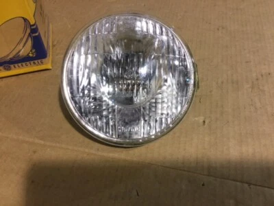 Military Headlight Vintage 6-8 volt,30 watt, Mfg. 5/58, NOS, Excellent condition - Image 1 of 4