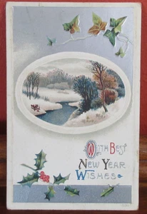 1914 geprägte NEUJAHRSPOSTKARTE 531 SCHNEEBEDECKTE SZENE AM BACH Efeu & Stechpalme - Bild 1 von 5