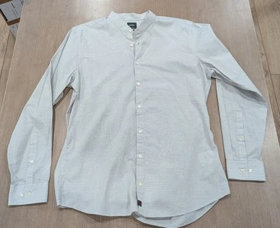 Camisa Para Hombres Strellson Cuello Banda Rayas LS Abotonada Gris Claro 41 EE. UU. 16 Delgada Foto 1 de 4