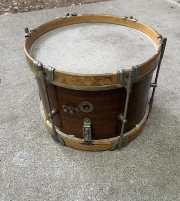 Antiguo tambor de banda a juego Leedy y Strupe Foto 1 de 4