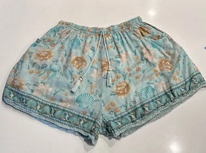 Spell & The Gypsy Collective Size Medium Seashell Floral Print Shorts Boho READ - Picture 1 of 8
