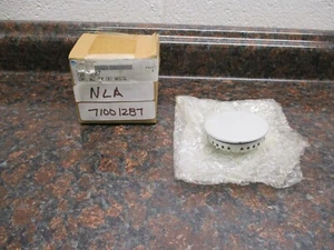 NOS GE Range/Stove/Oven Surface Burner Cap 71001287 WHITE FREE SHIPPING - Picture 1 of 4