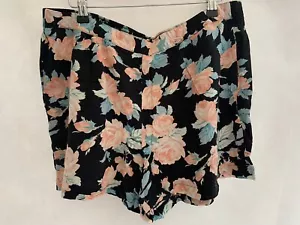 Papaya Weekend Women's Floral Black Shorts UK 14 - Picture 1 of 7