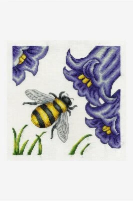 Kit de punto de cruz contado DMC Bee And Bluebells 8"X8" 14 quilates Foto 1 de 3