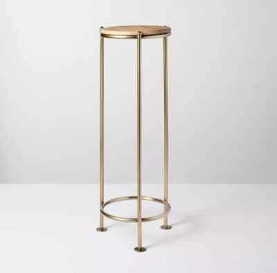 Soporte redondo para plantas de madera y latón de 27" - hogar y mano con magnolia Foto 1 de 4