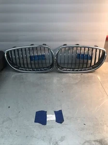 2004 2005 BMW 525i 530i 545i FRONT RIGHT AND LEFT BUMPER GRILLE 51137027062 04 - Foto 1 di 6