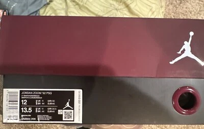 Nike Talla 12 - Paris Saint-Germain x Jordan Zoom '92 Burdeos Foto 1 de 4