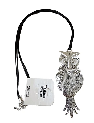 Nuovo Metallo Color Argento Gufo Ciondolo, Nero Triplo Pelle Collana Lunga - Immagine 1 di 3