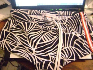 A RARE VINTAGE, "FREEDOM REIGNS", SQCUT, SWIM TRUNK, LINED FRONT POUCH, SIZE M - Picture 1 of 6