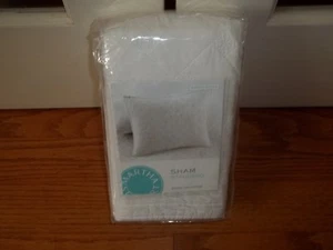 New Martha Stewart Basket Stitch White Quilted Standard Sham - Picture 1 of 1