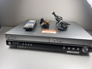 Panasonic Videorecorder/DVD Kombirecorder Model DMR-ES35V mit Fernbedienung + AV Kabel getestet - Bild 1 von 15