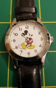 Women’s Disney Mickey Mouse Watch - Picture 1 of 5