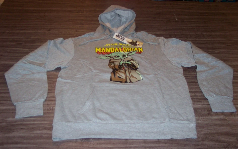 Disney Star Wars Sweatshirt Hoodie Gray Mandalorian Baby Yoda Medium Unisex