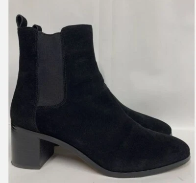 Bota de tornozelo Banana Republic camurça preta salto bloco e painéis laterais elásticos tamanho 9.5 - Imagem 1 de 4